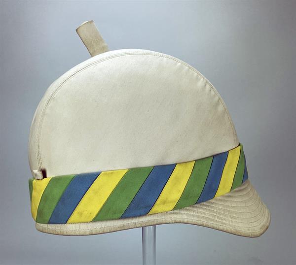 Gift of Leigh Gordon Gift of Leigh Gordon