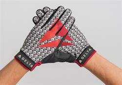 Delta Below Wing smart gloves, 2018